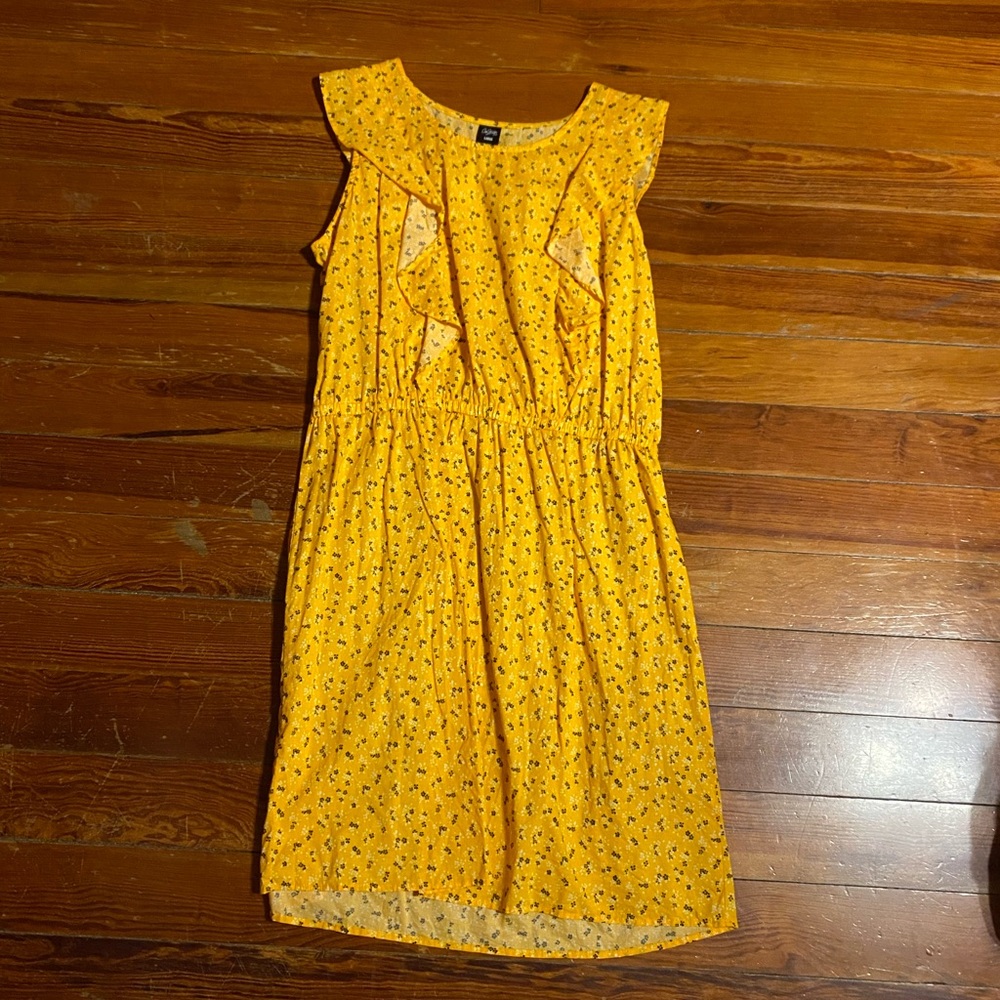 Yellow dress